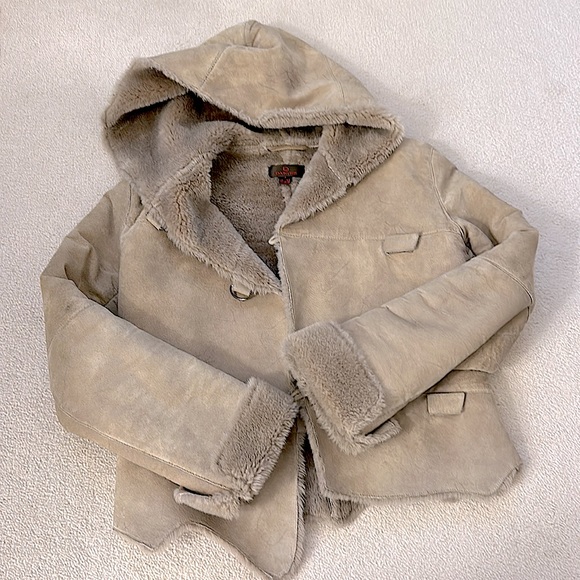❤️Danier Suede Leather Jacket with Hoodie - Picture 5 of 8